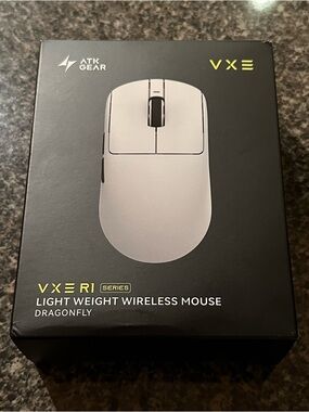 VXE R1 SE Ultralight Gaming Mouse
